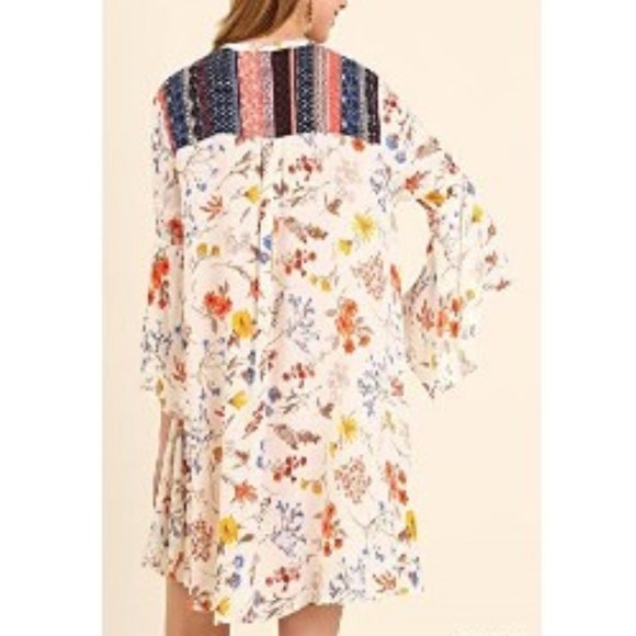 Umgee Floral Boho Keyhole Bell Sleeve Tunic Dress - Picture 3 of 10